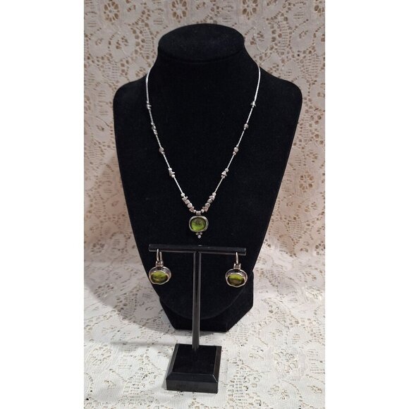 EUC Silpada Daintree Sterling Silver Necklace & Earring Set w/Green Stones - Picture 1 of 15